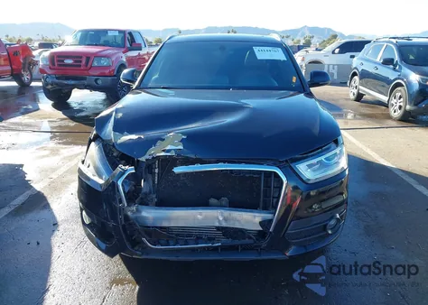 2015 Audi Q3 2.0T Premium Plus z USA, uszkodzony, nr VIN WA1EFCFS9FR010605
